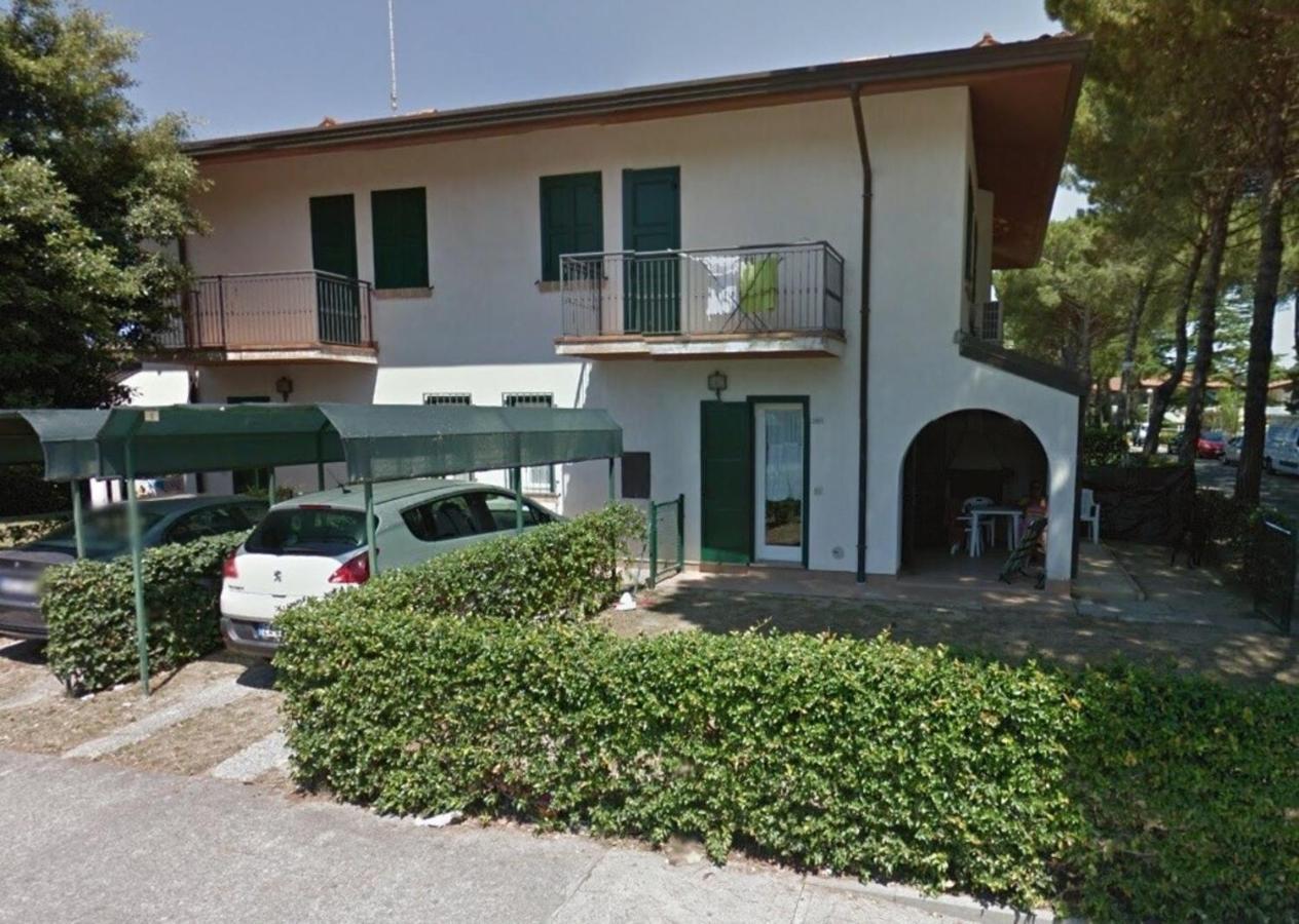 Amazing Villa With Private Garden In Bibione Zewnętrze zdjęcie